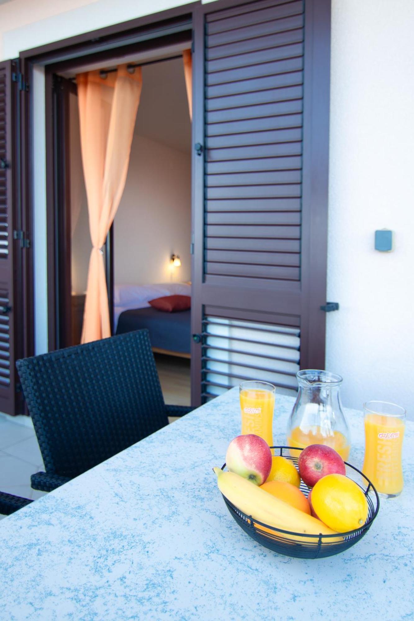 Apartments Grzin Mošćenička Draga エクステリア 写真